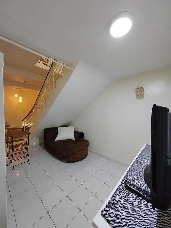 Bear Hill Vila - Homestay Melaka Malaysia