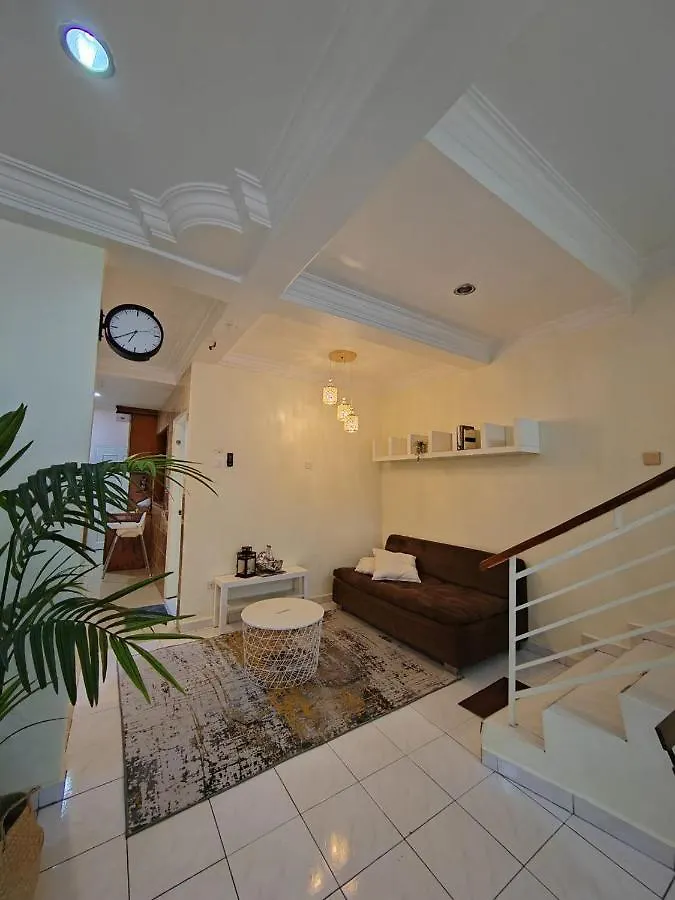 Bear Hill Vila - Homestay Melaka 0*, Malacca